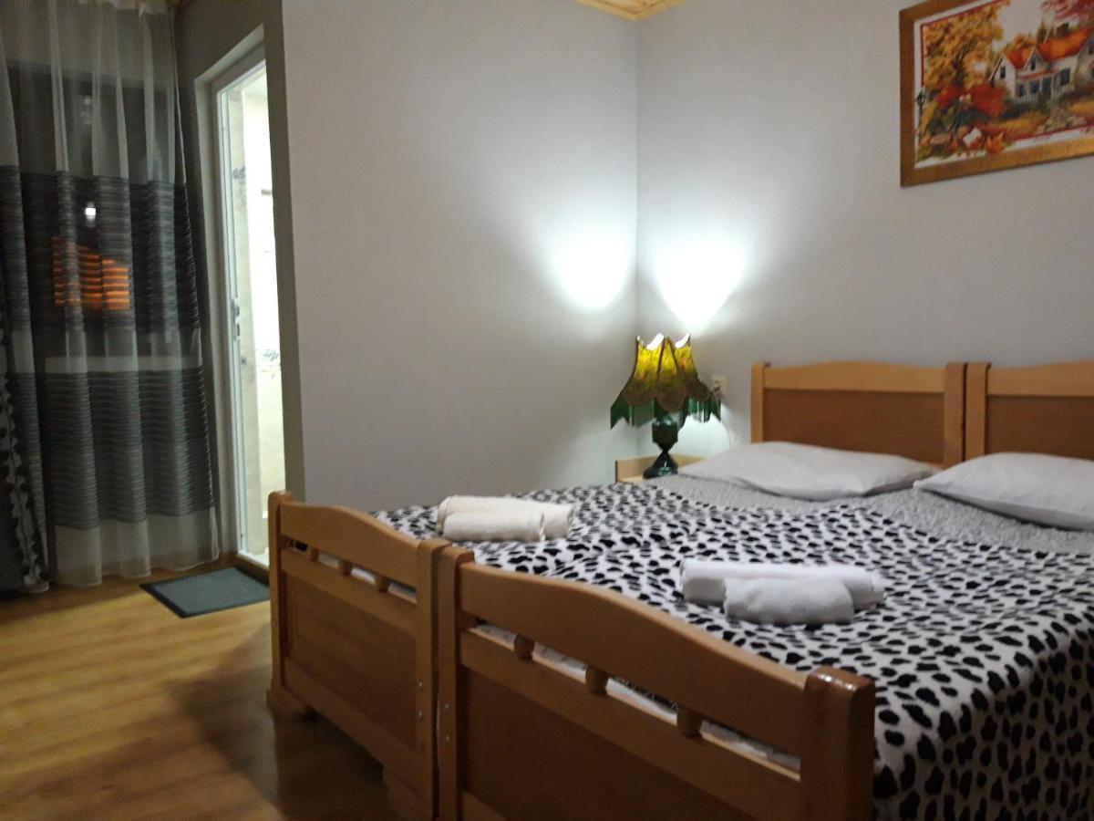 Guesthouse Venera メスティア エクステリア 写真