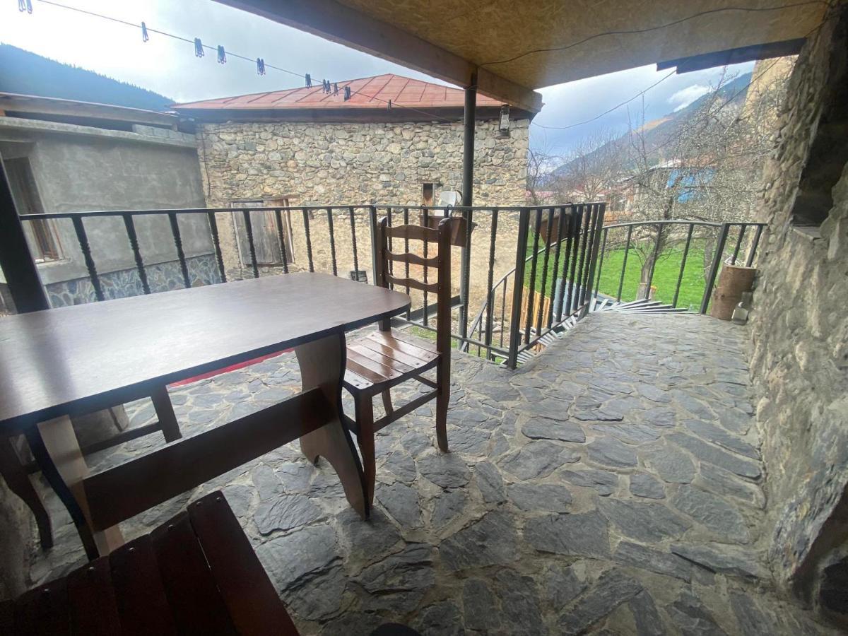Guesthouse Venera メスティア エクステリア 写真