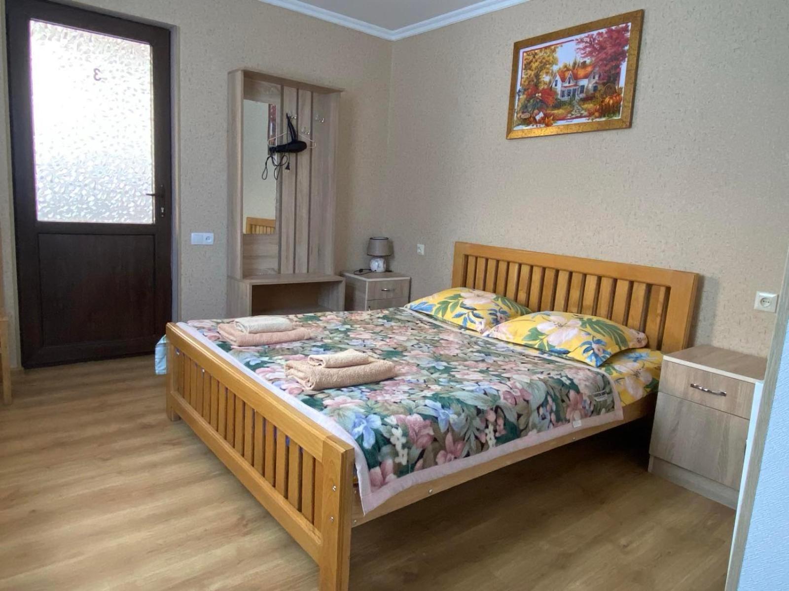 Guesthouse Venera メスティア エクステリア 写真
