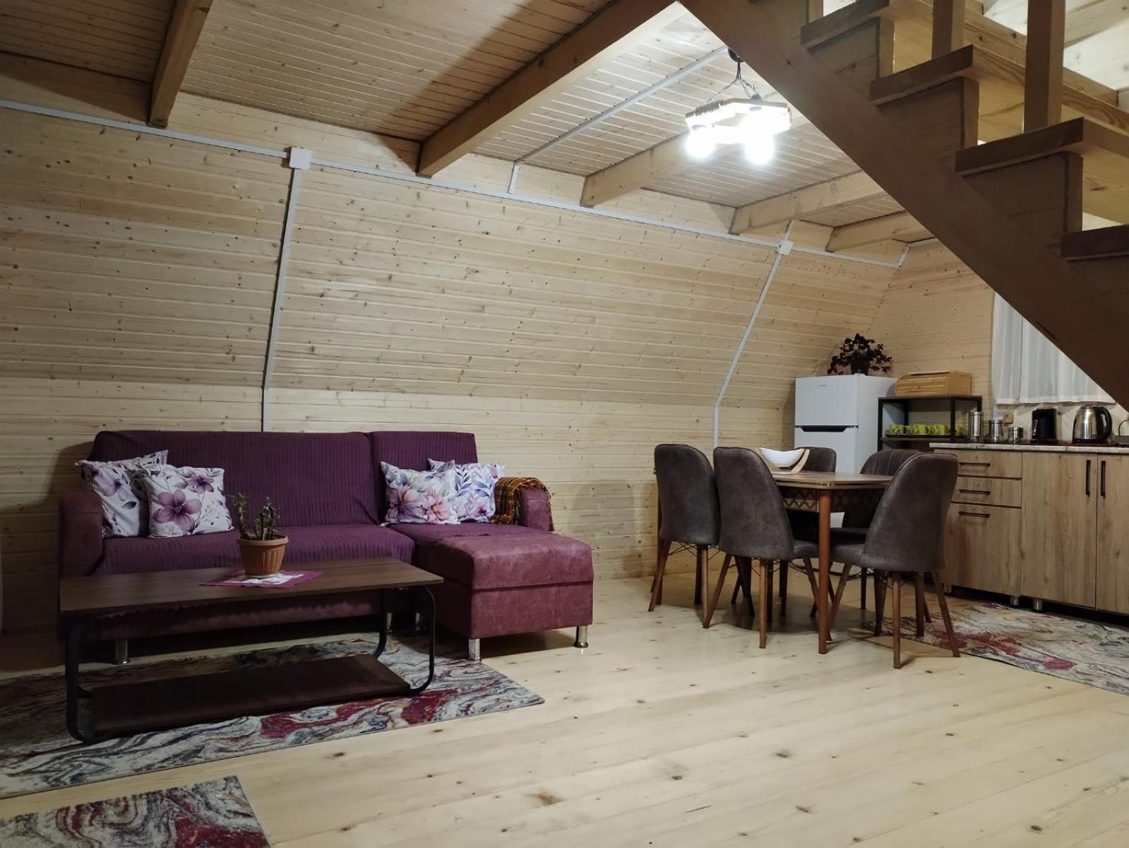 Guesthouse Venera メスティア エクステリア 写真